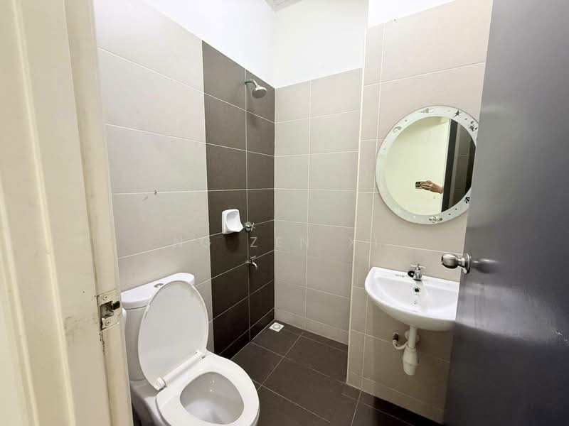 Rumah Teres 2-Tingkat untuk Dijual di Taman Mutiara Rini (Skudai) - NG ZEN XI - Bathroom - PropertyGuru.com.my
