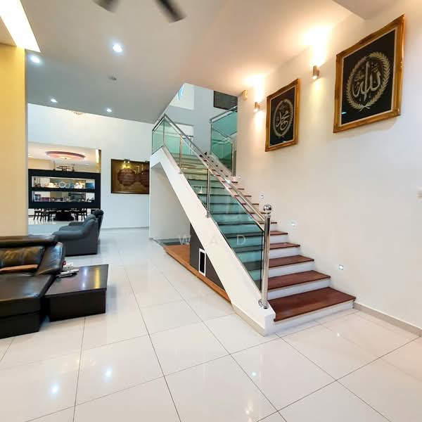 Bungalow House for Sale in Kulim Golf & Country Resort (Kulim) - Aswad . - Living Room - PropertyGuru.com.my