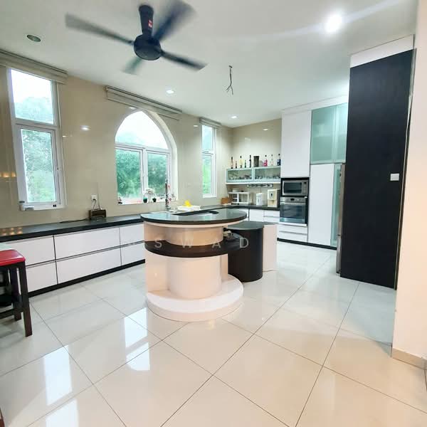 Bungalow House for Sale in Kulim Golf & Country Resort (Kulim) - Aswad . - Kitchen - PropertyGuru.com.my