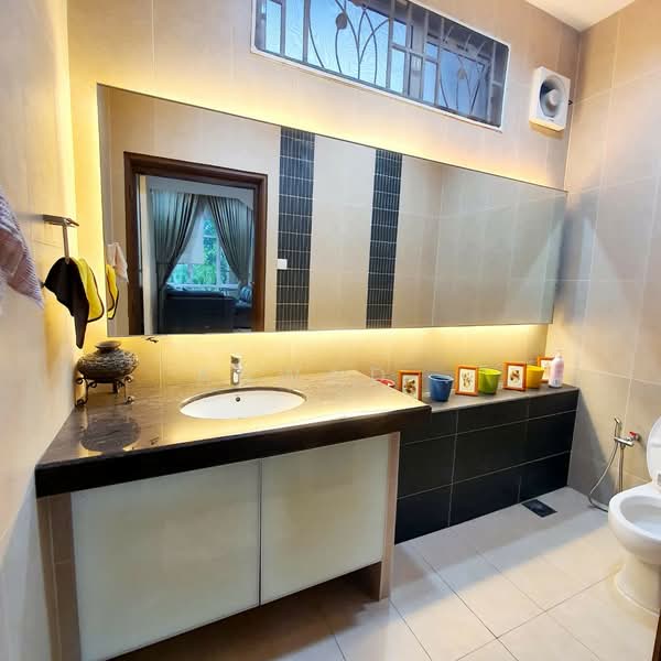 Bungalow House for Sale in Kulim Golf & Country Resort (Kulim) - Aswad . - Bathroom - PropertyGuru.com.my