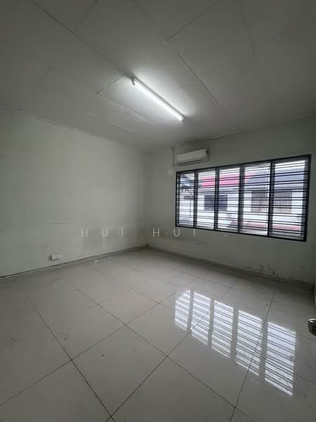 2-storey Terraced House for Sale in Taman Pelangi (Johor Bahru) - Hui Hui . - PropertyGuru.com.my