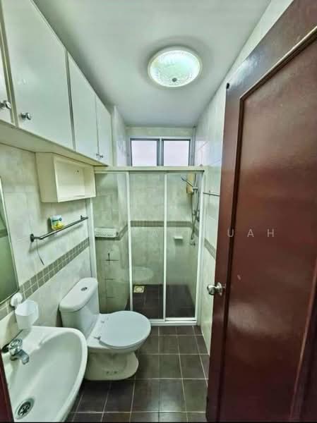 Kediaman Servis untuk Disewa di E-Tiara - Nicholas Quah - Bathroom - PropertyGuru.com.my