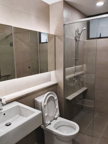 Kondominium untuk Disewa di The WaterEdge (Pinggiran Air) - Fiona Pang - Bathroom - PropertyGuru.com.my