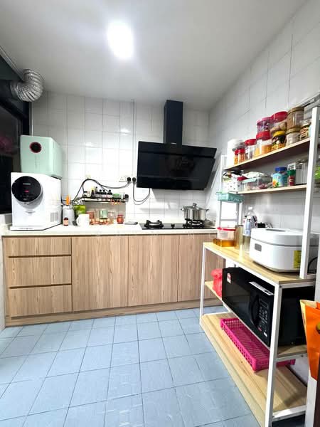 Pangsapuri untuk Dijual di Mewah View Luxurious Apartments - Rain Ng - Kitchen - PropertyGuru.com.my