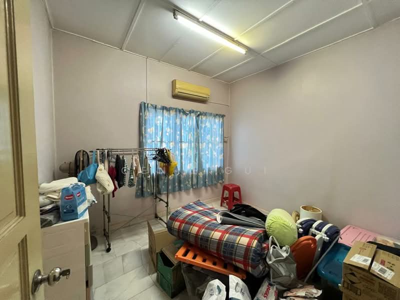 Rumah Teres 2-Tingkat untuk Dijual di Seksyen 2, Taman Kinrara (Puchong) - Ginie Gui - Bedroom - PropertyGuru.com.my