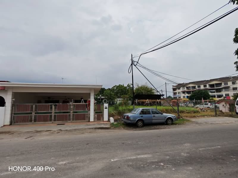 Rumah Teres 1-Tingkat untuk Dijual di Taman Malim Jaya (Bachang) - Jason Tay - Exterior - PropertyGuru.com.my