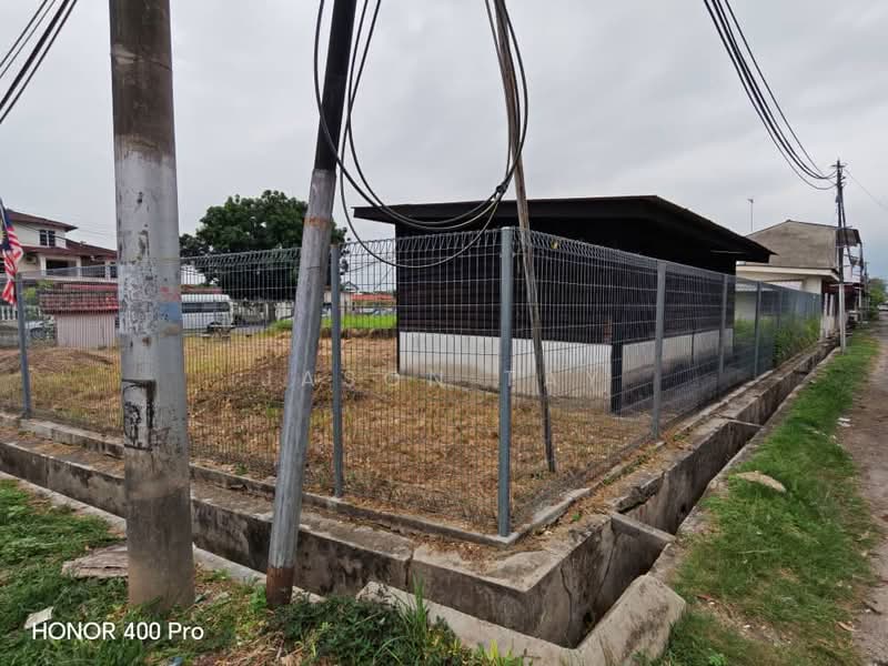 Rumah Teres 1-Tingkat untuk Dijual di Taman Malim Jaya (Bachang) - Jason Tay - Exterior - PropertyGuru.com.my