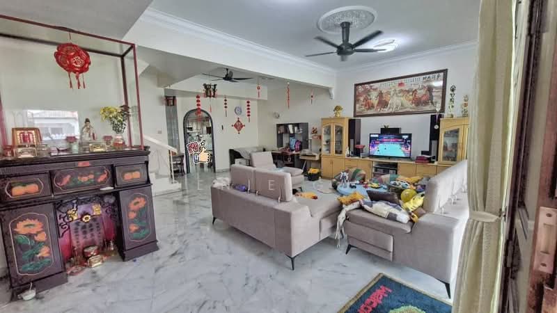 2-storey Terraced House for Sale in BANDAR PUCHONG JAYA (Puchong) - Ginie Gui - Living Room - PropertyGuru.com.my
