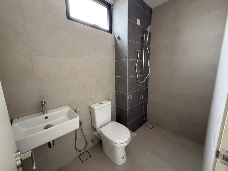 Semi-Detached House for Sale in Bandar Metro Puchong (Puchong) - Ginie Gui - Bathroom - PropertyGuru.com.my
