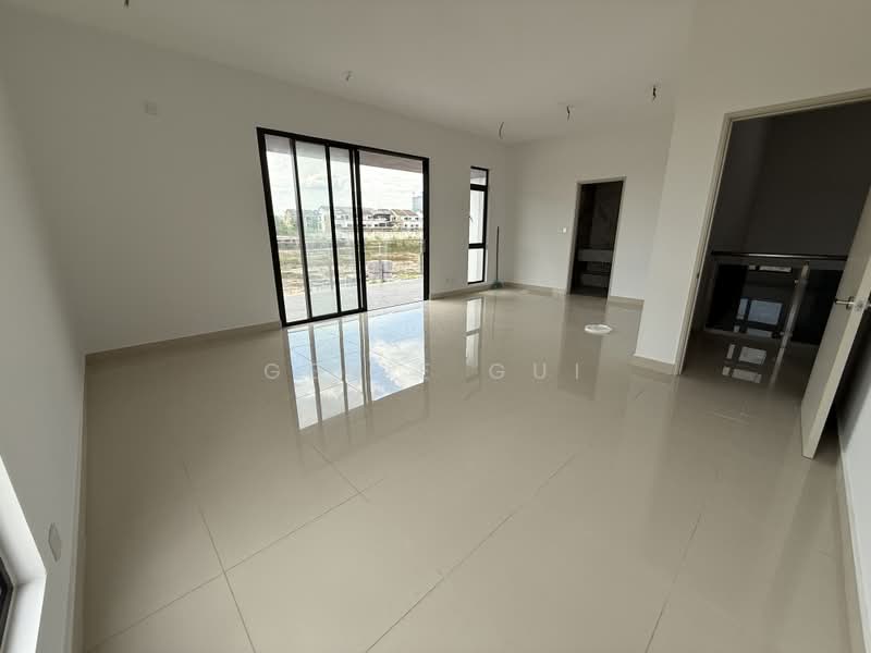 Semi-Detached House for Sale in Bandar Metro Puchong (Puchong) - Ginie Gui - Master Room - PropertyGuru.com.my