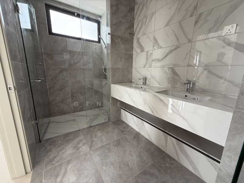 Semi-Detached House for Sale in Bandar Metro Puchong (Puchong) - Ginie Gui - Master Bathroom - PropertyGuru.com.my