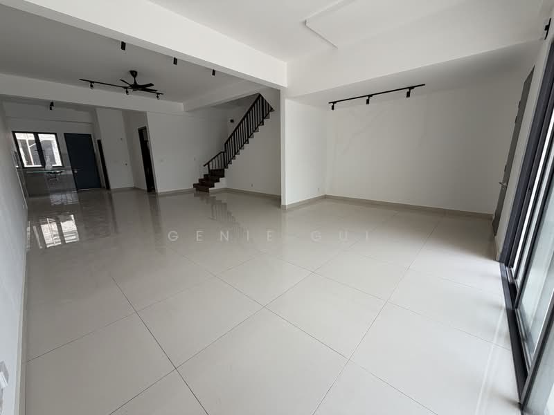 Rumah Teres 3-Tingkat untuk Dijual di Taman Puchong Intan (Puchong) - Ginie Gui - Living Room - PropertyGuru.com.my