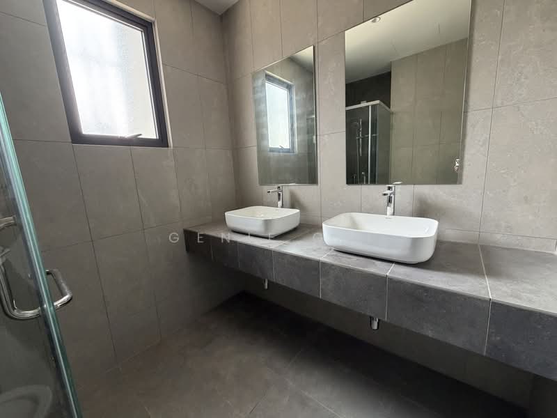 Rumah Teres 3-Tingkat untuk Dijual di Taman Puchong Intan (Puchong) - Ginie Gui - Bathroom - PropertyGuru.com.my