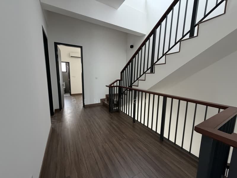Rumah Teres 3-Tingkat untuk Dijual di Taman Puchong Intan (Puchong) - Ginie Gui - Corridor - PropertyGuru.com.my