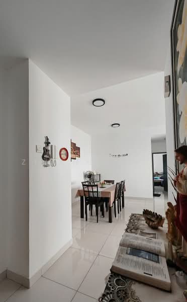 Kediaman Servis untuk Dijual di TRIO By Setia - Ziyang Chen - Dining Room - PropertyGuru.com.my