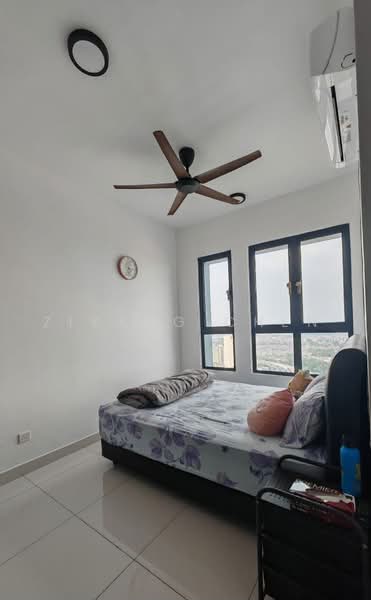 Kediaman Servis untuk Dijual di TRIO By Setia - Ziyang Chen - Bedroom - PropertyGuru.com.my