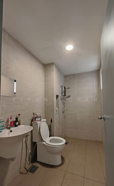 Kediaman Servis untuk Dijual di TRIO By Setia - Ziyang Chen - Bathroom - PropertyGuru.com.my