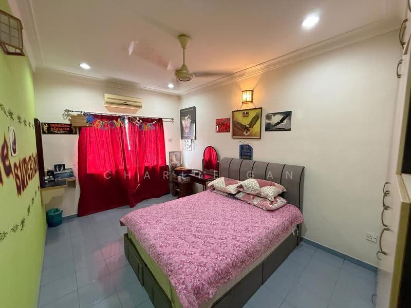 Terraced House for Sale in Taman Bayu Perdana (Klang) - Charlie Gan - Bedroom - PropertyGuru.com.my