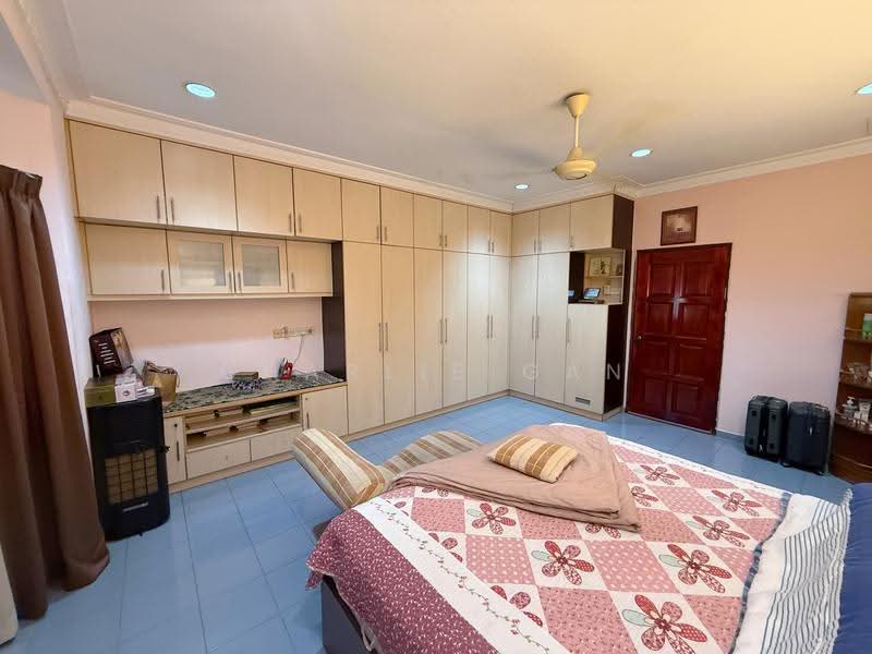 Terraced House for Sale in Taman Bayu Perdana (Klang) - Charlie Gan - Bedroom - PropertyGuru.com.my