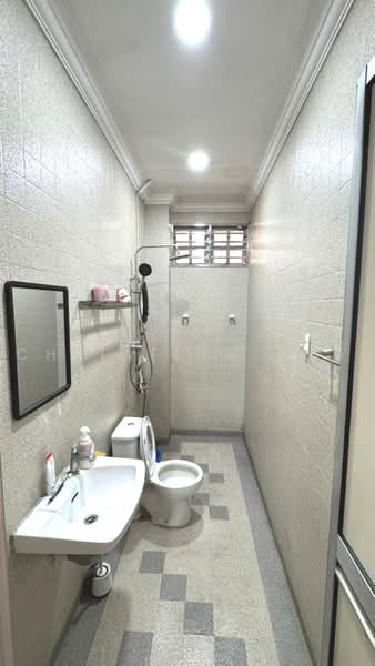 Semi-Detached House for Sale in Taman Perling (Perling) - Christina Ang - Bathroom - PropertyGuru.com.my