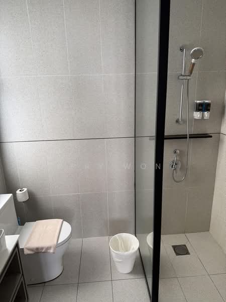 Service Residence for Rent at Millerz Square Serviced Residence - Larry Wong - Bathroom - PropertyGuru.com.my