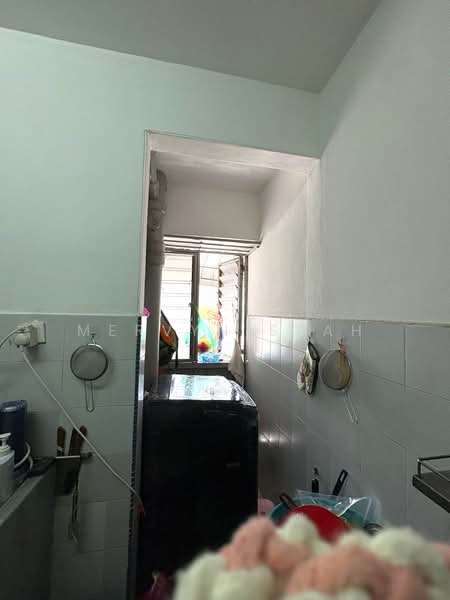 Apartment for Sale at Amethyst - Mervyn Seah - Kitchen - PropertyGuru.com.my