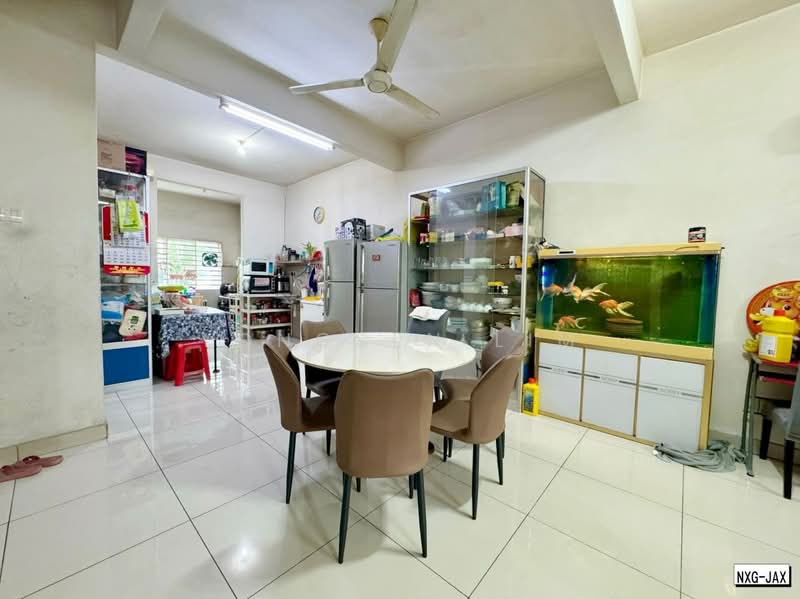 Rumah Teres 2.5-Tingkat untuk Dijual di Bandar Puteri (Klang) - Yongsen Lim - Dining Room - PropertyGuru.com.my