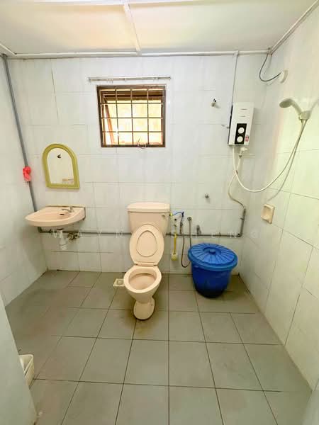 Condominium for Sale at Cypress Condominium - WAYNE SHENG - Bathroom - PropertyGuru.com.my