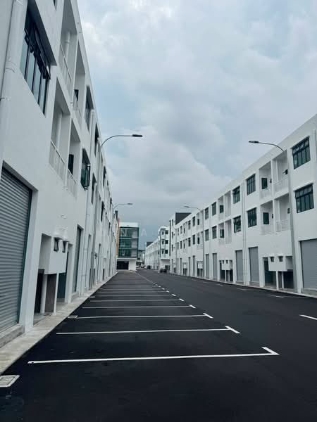 Shop / Office untuk Disewa di Bandar Baru Permas Jaya (Permas Jaya) - Fiona Pang - Exterior - PropertyGuru.com.my
