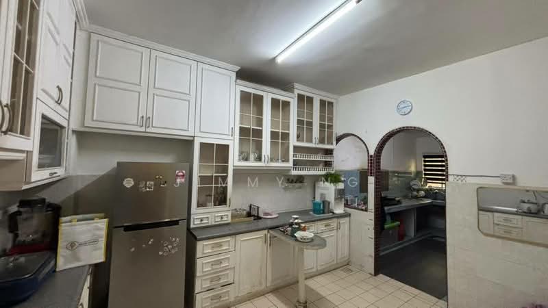 2-storey Terraced House for Sale in Bandar Tun Hussein Onn (Cheras) - Jimmy Ng - Kitchen - PropertyGuru.com.my