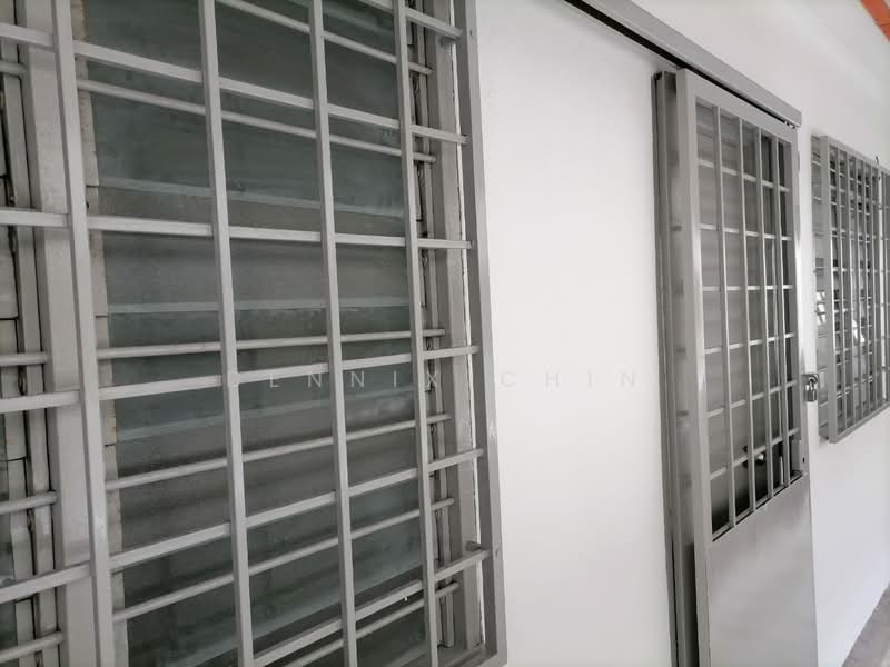 Rumah Flat untuk Dijual di Pandan Ria (Block D) - Dennix Chin - Exterior - PropertyGuru.com.my