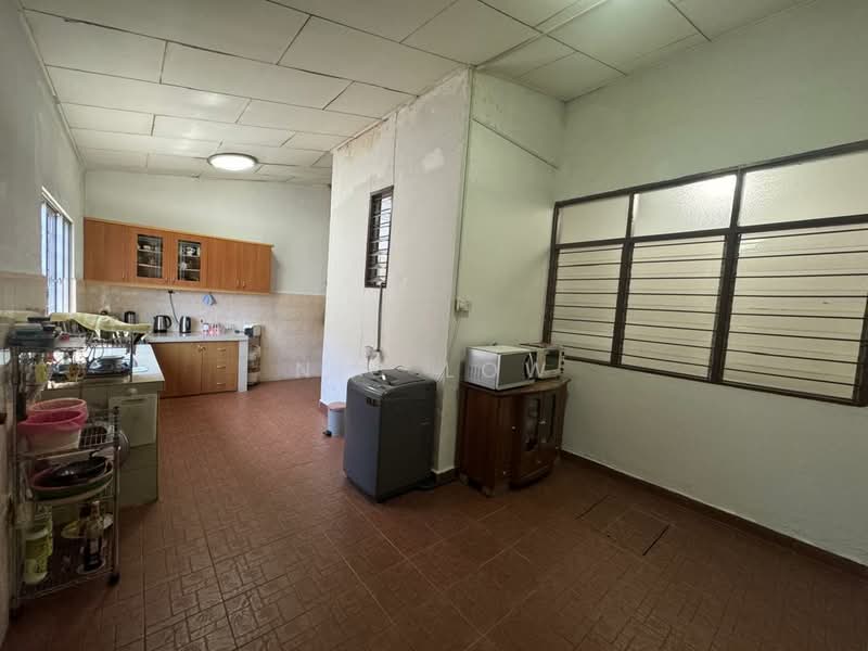 Rumah Teres 2-Tingkat untuk Dijual di Taman Bukit Maluri (Kepong) - Nic Low - Kitchen - PropertyGuru.com.my