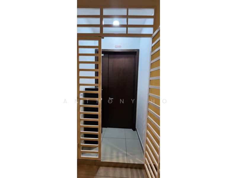 Kediaman Servis untuk Dijual di Medalla @ Oasis Corporate Park - Anthony Ho - Entrance - PropertyGuru.com.my