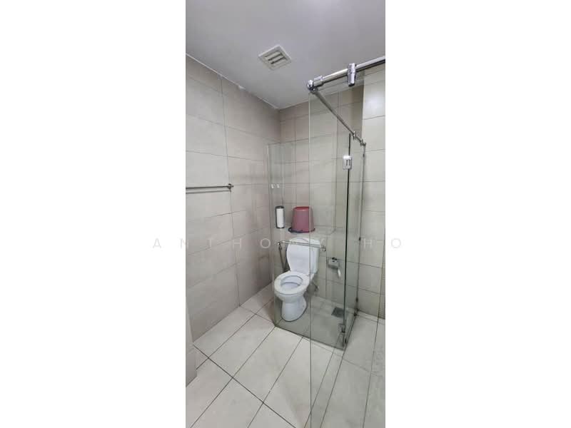 Kediaman Servis untuk Dijual di Medalla @ Oasis Corporate Park - Anthony Ho - Bathroom - PropertyGuru.com.my