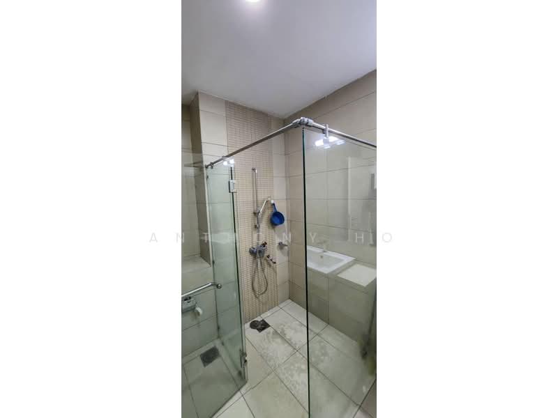 Kediaman Servis untuk Dijual di Medalla @ Oasis Corporate Park - Anthony Ho - Bathroom - PropertyGuru.com.my
