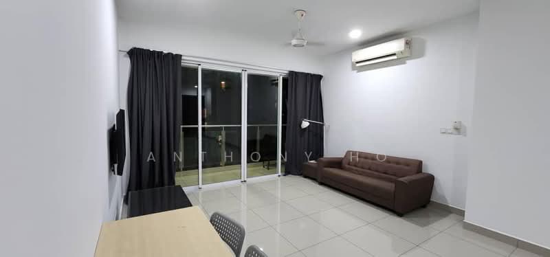 Kediaman Servis untuk Dijual di Medalla @ Oasis Corporate Park - Anthony Ho - Living Room - PropertyGuru.com.my