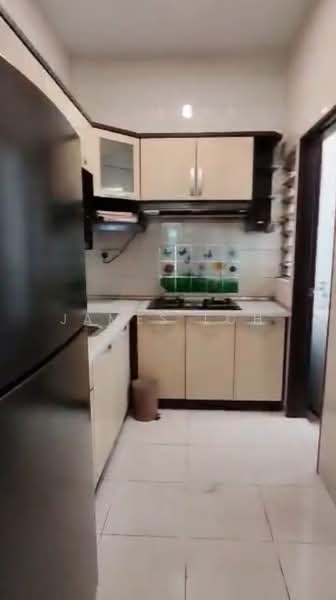 Service Residence for Rent at Serviced Residence @ Casa Tiara - James Loh - Kitchen - PropertyGuru.com.my