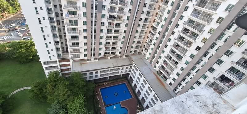 Apartment for Sale at Idaman Iris - Melinda Chew - Exterior pool view - PropertyGuru.com.my