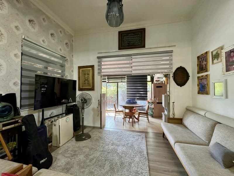 Rumah Berkembar untuk Dijual di Glenmarie Cove (Klang) - Adaw Zain - Living Room - PropertyGuru.com.my
