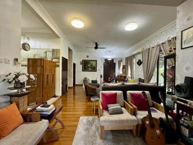 Rumah Berkembar untuk Dijual di Glenmarie Cove (Klang) - Adaw Zain - Living Room - PropertyGuru.com.my