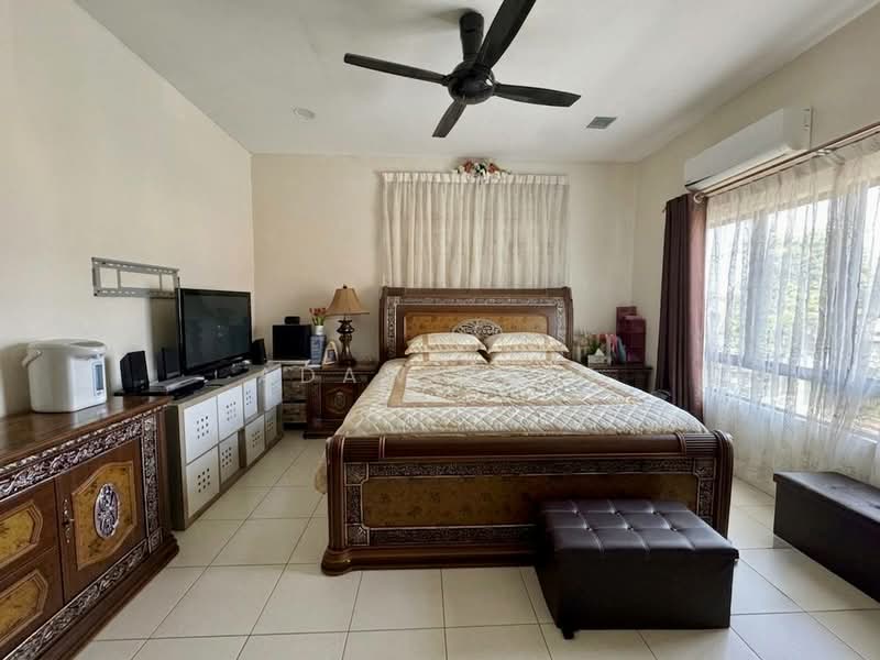 Rumah Berkembar untuk Dijual di Glenmarie Cove (Klang) - Adaw Zain - Bedroom - PropertyGuru.com.my