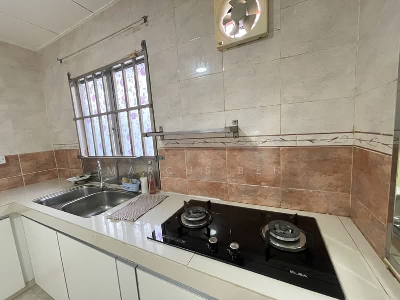 Rumah Teres 2-Tingkat untuk Dijual di Putra Heights (Subang Jaya) - Marcus Beh - Kitchen - PropertyGuru.com.my
