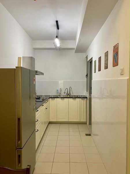 Service Residence for Rent at Greenz (Residensi Flora) @ One South - Hanz Low - Kitchen - PropertyGuru.com.my
