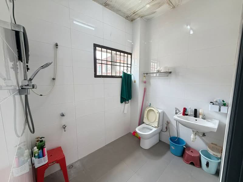 Rumah Teres 2-Tingkat untuk Dijual di Taman Impian Emas (Skudai) - Stella Ng - Bathroom - PropertyGuru.com.my