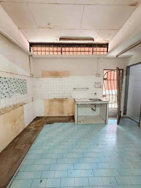 2-storey Terraced House for Sale in Taman Sin Tat (Butterworth) - Jane Poh - Kitchen - PropertyGuru.com.my