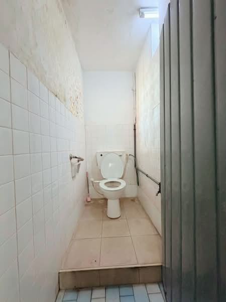 2-storey Terraced House for Sale in Taman Sin Tat (Butterworth) - Jane Poh - Bathroom - PropertyGuru.com.my