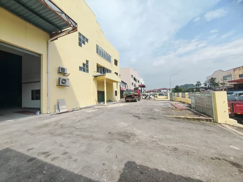 Kilang untuk Disewa di Taman Industri Selesa Jaya (Balakong) - Alvin Teh - Exterior - PropertyGuru.com.my