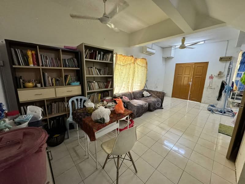 Rumah Teres 2-Tingkat untuk Dijual di Ukay Bistari (Ulu Kelang) - Welson Moo - Living Room - PropertyGuru.com.my