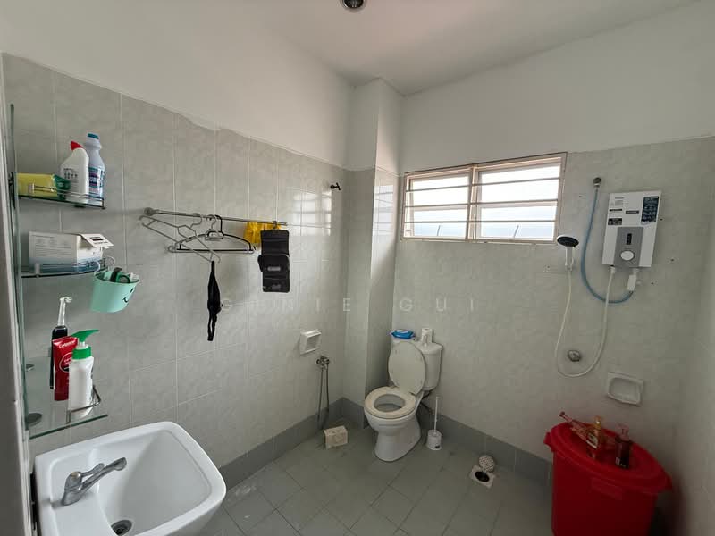 2-storey Terraced House for Sale in Taman Puchong Tekali (Puchong) - Ginie Gui - Bathroom - PropertyGuru.com.my