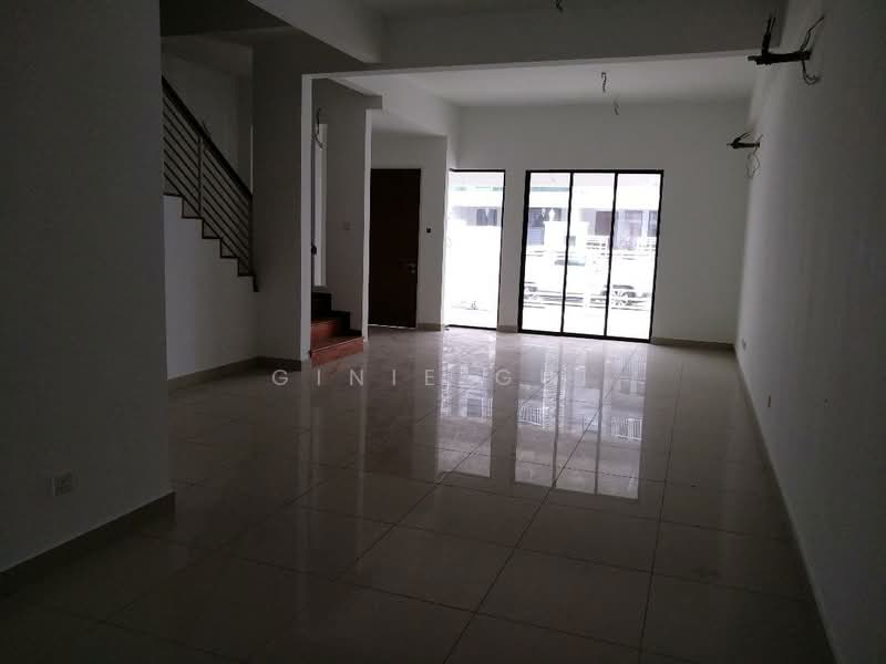2.5-storey Terraced House for Sale in Puchong (Selangor) - Ginie Gui - Living Room - PropertyGuru.com.my